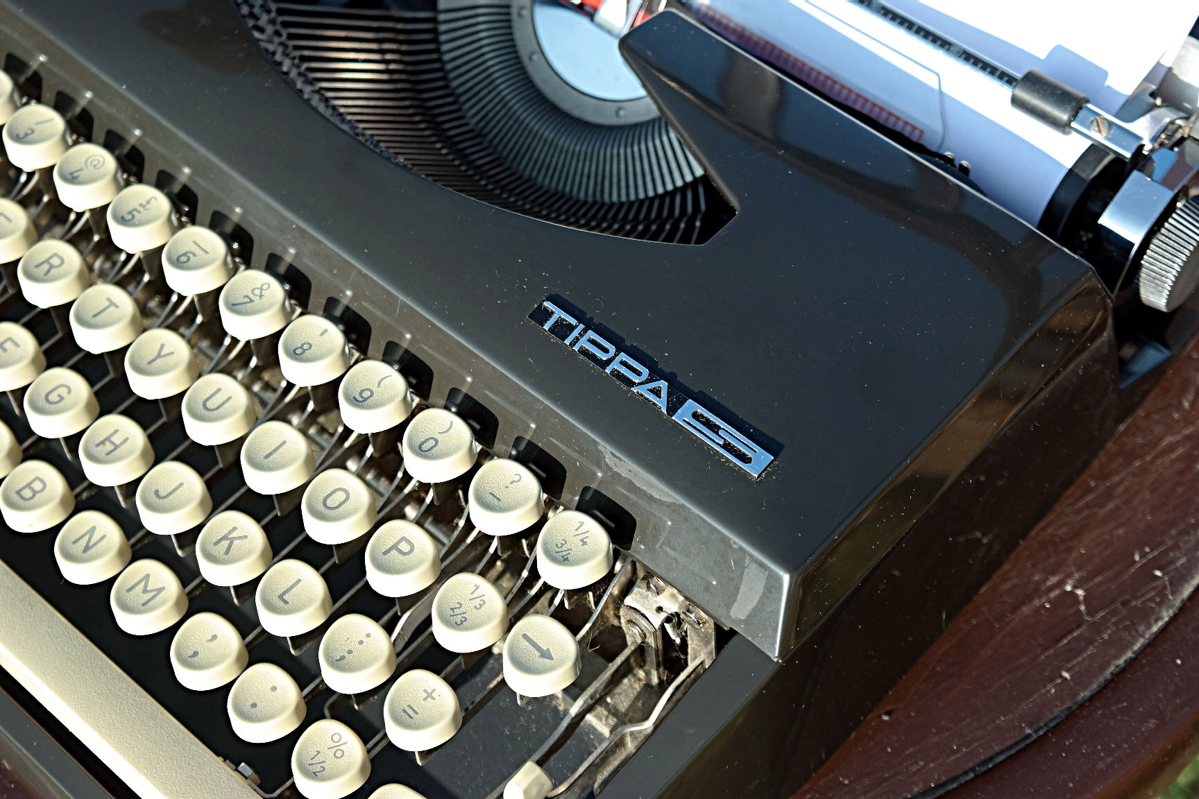 Adler Tippa S vintage, manual portable typewriter